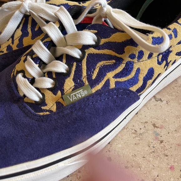 Vans Men's Blue and Gold Sneakers - Picture 3 of 6